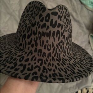 New Leopard Print Women's Hat